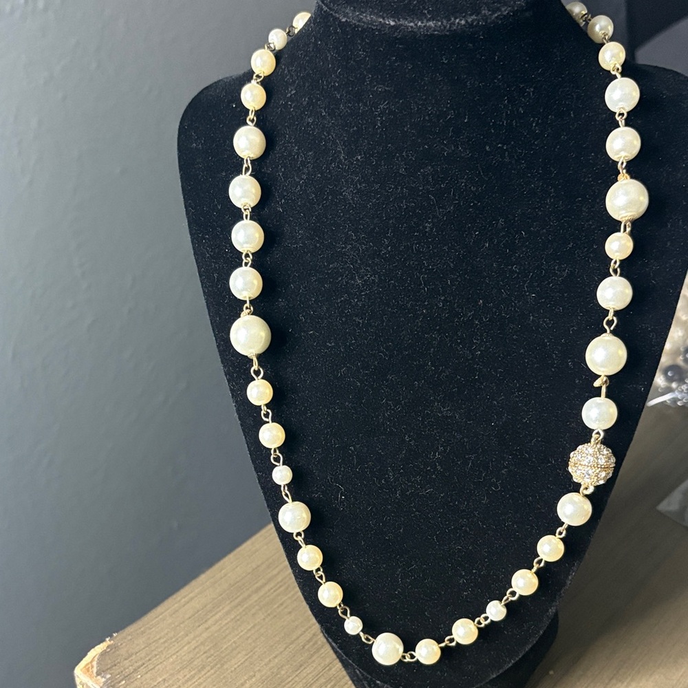 Pearl and Gold Bead Necklace - Classic Ivory Pearls